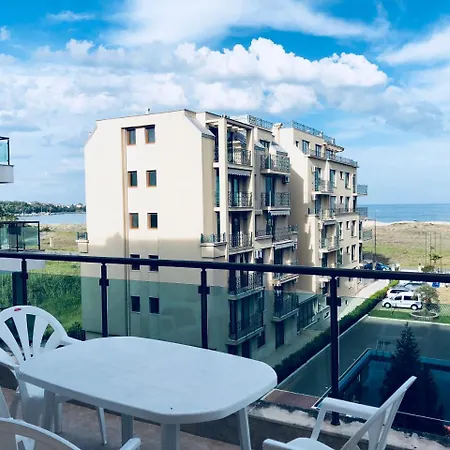 Beach Апартаменты Приморско