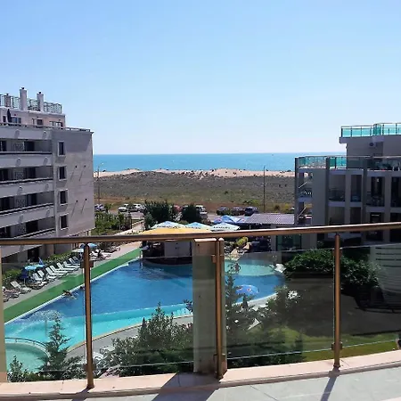 Апартаменты Beach Приморско